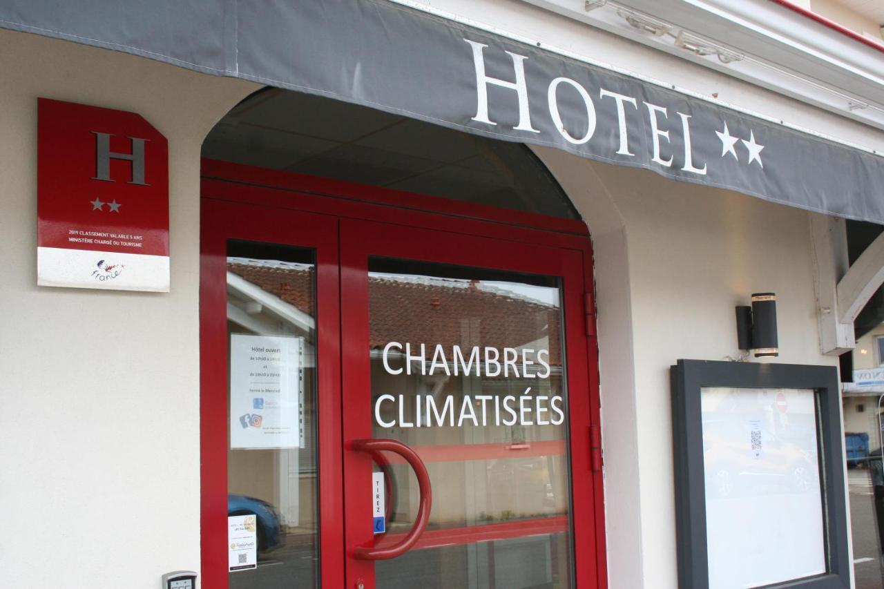 Hotel Les Italiens Бискаррос Экстерьер фото