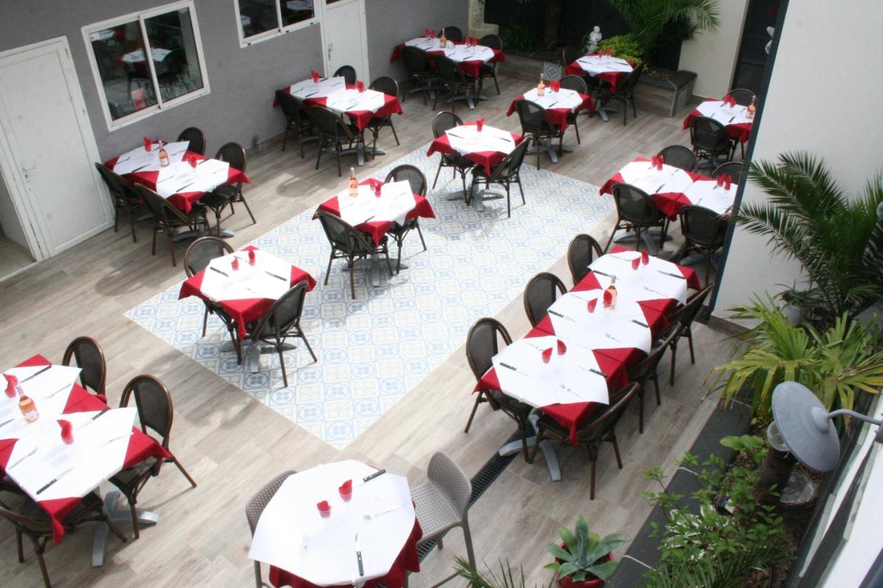 Hotel Les Italiens Бискаррос Экстерьер фото