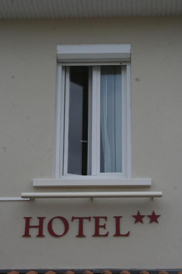 Hotel Les Italiens Бискаррос Экстерьер фото