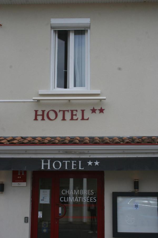Hotel Les Italiens Бискаррос Экстерьер фото